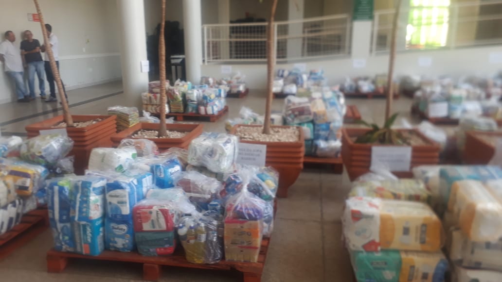 FEPAM e UNIPAM entregam três toneladas de alimentos para instituições  beneficentes de Patos de Minas - Clube Noticia - Notícias de Patos de Minas  e região